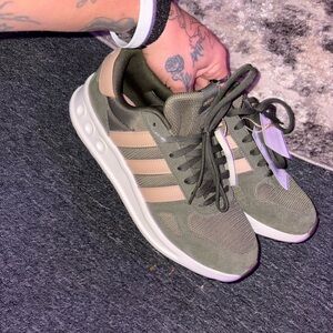 Adidas Green and Beige Sneakers men size 10 ortho comfort